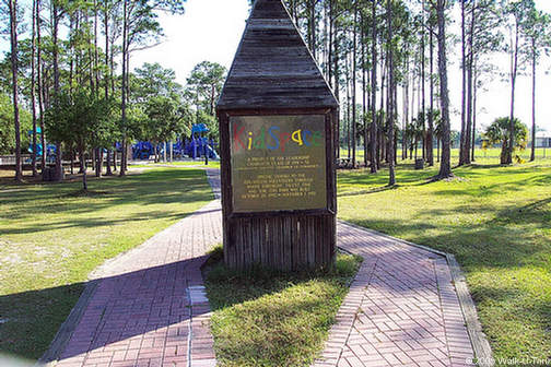 Click on the left side of the picture to go left... Right side, right... Bottom of picture to turn around.